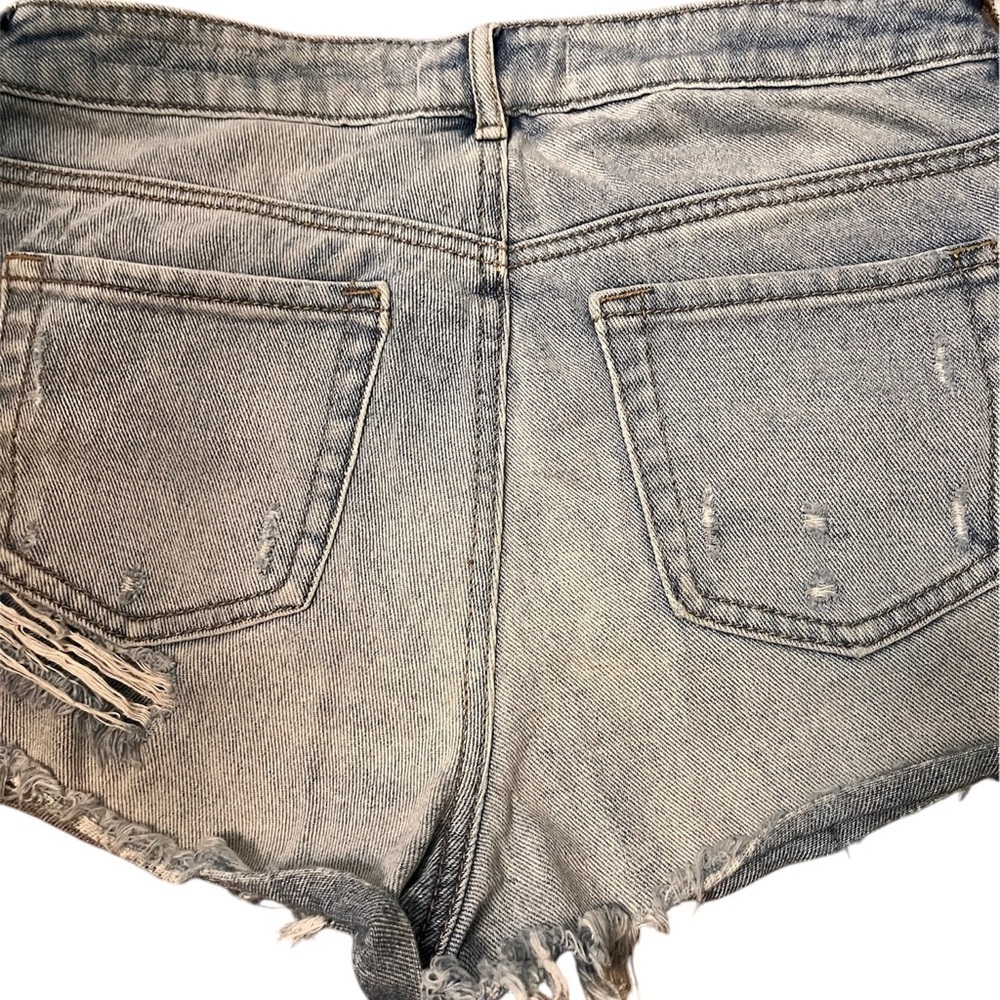 Pacsun Denim Distressed Women's high rise Shorts - Picture 4 of 4